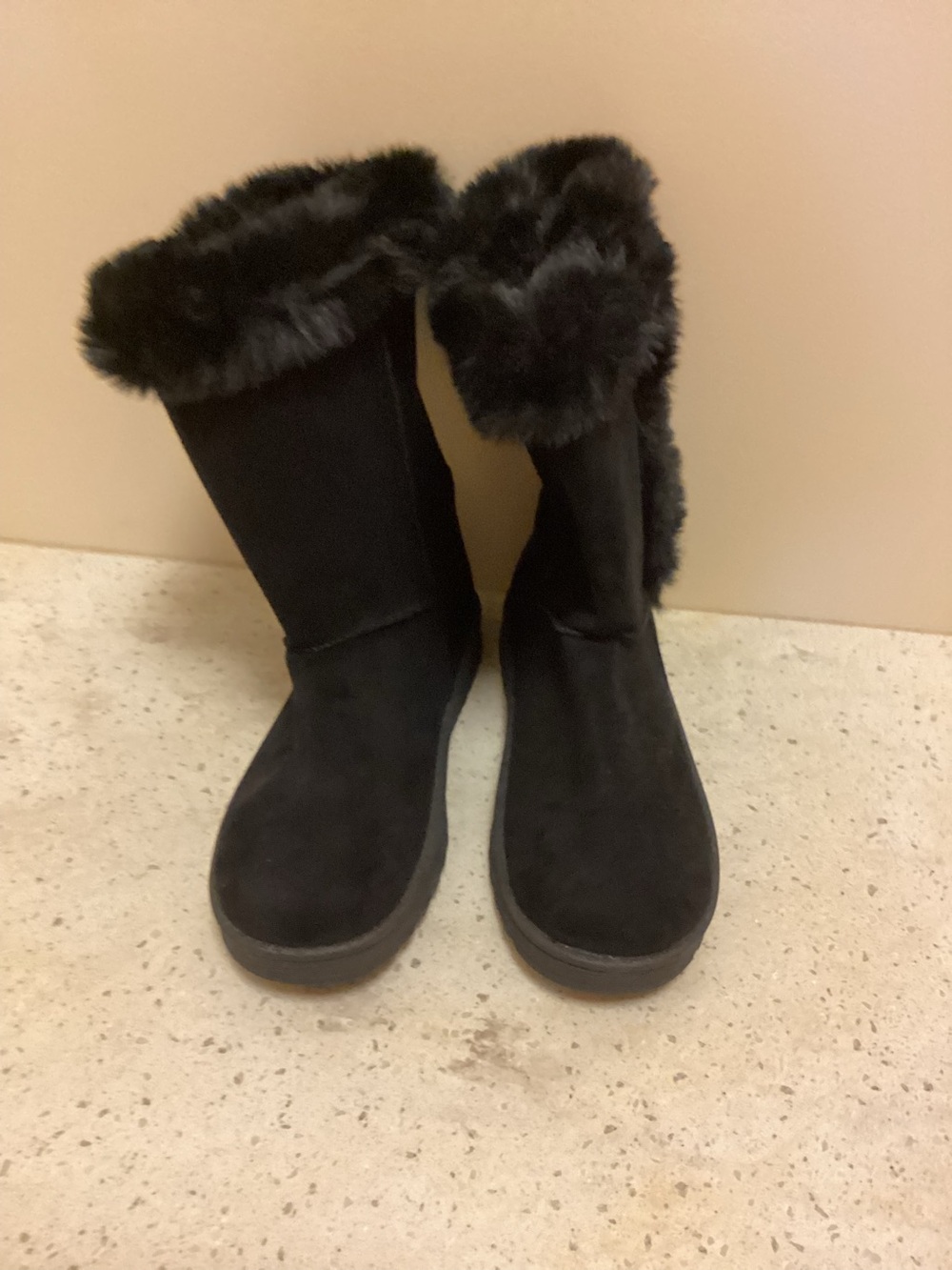 Black Faux Fur Trim Winter Boots